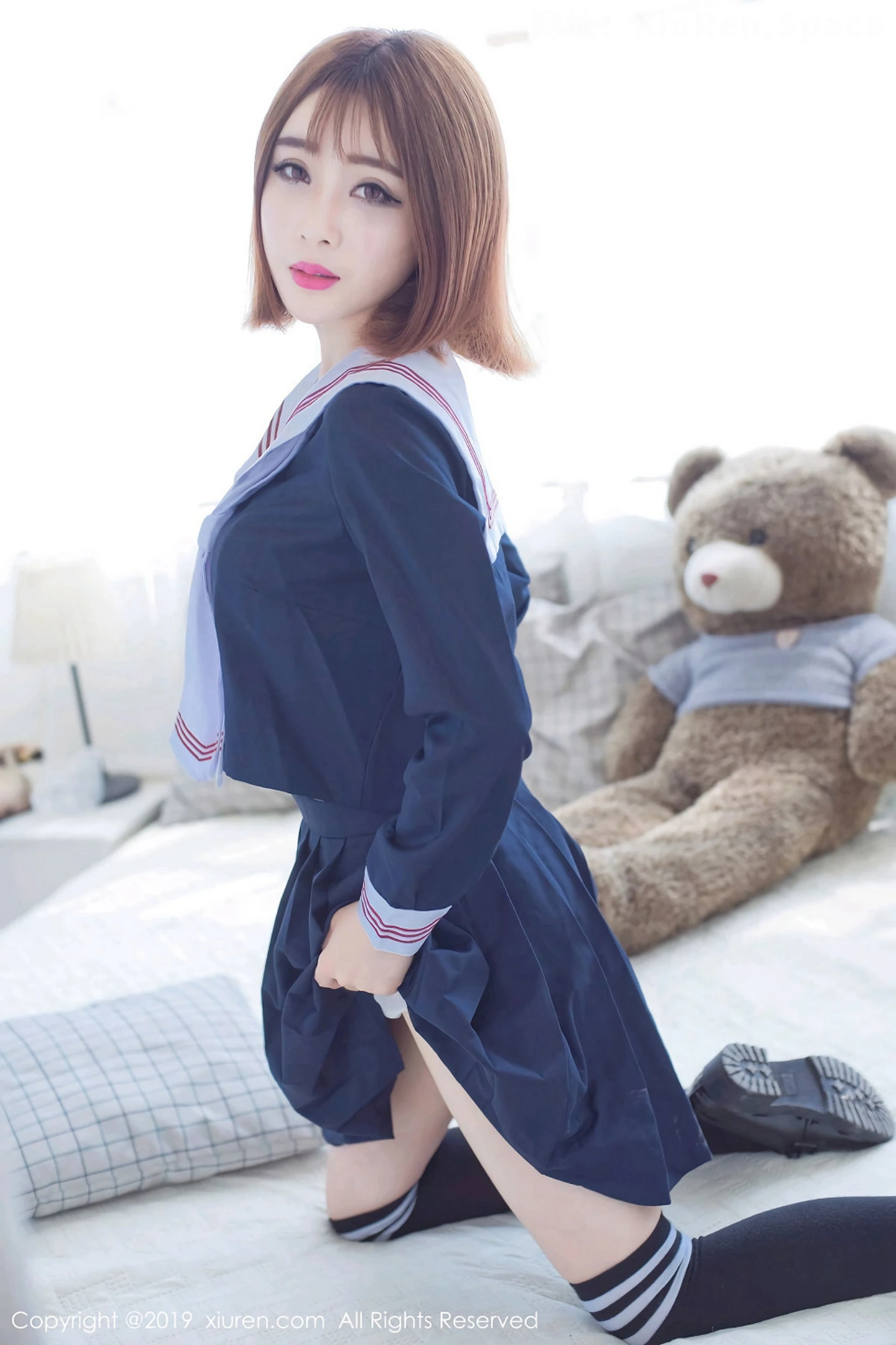 图片[5]-[XiuRen秀人网]VOL.1451 嫩模凌萍儿私房JK学生服半脱露蕾丝内衣傲人豪乳诱惑写真44P-秀人网官方网站